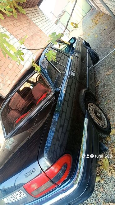 QAZ: GAZ Volga 3110, qara rəngli sedan Xüsusiyyətlər:heç bir problemi — 3