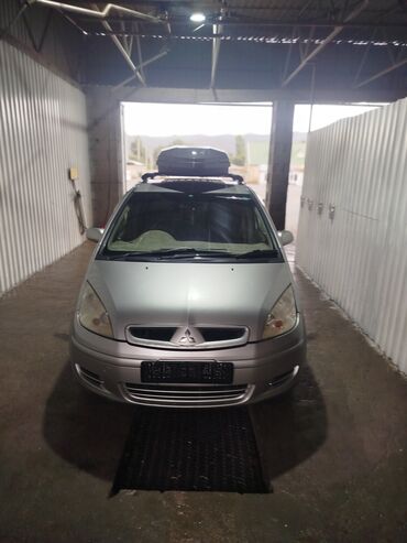 буу автомат машина: Mitsubishi Colt: 2003 г., 1.5 л, Вариатор, Бензин, Хэтчбэк