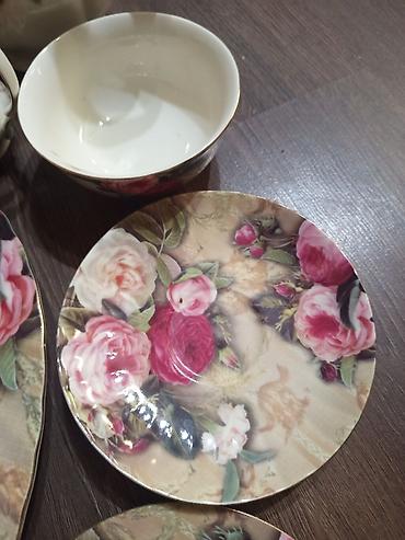 Наборы посуды: Французский фарфоровый сервиз на две персоны (16 предметов), с 24 — 8