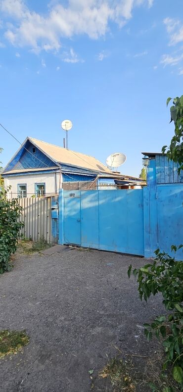 дом по салиева: Үй, 50 кв. м, 4 бөлмө, Менчик ээси