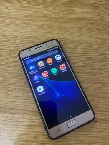 телефон флай фс 408: Samsung Galaxy J5 2016, 16 GB memory, цвет - Золотой