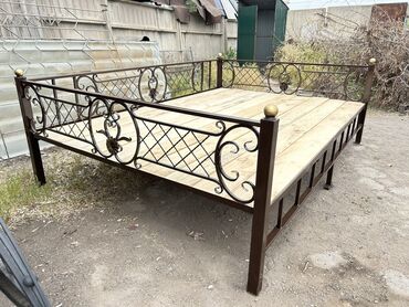 борцовский ковер 12х12: Тапчан 3 x 2 x 100 м, Металл
