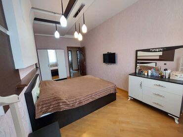 Yeni tikili: 2 otaqlı, Yeni tikili, 70 kv. m — 3