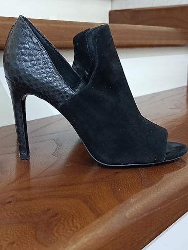 Ботинки и ботильоны: Vince Camuto — женские босоножки-ботильоны на шпильке. - Цвет: черный — 1