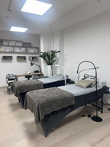 аренда салон красоты ошский рынок: Студия по коррекции бровей и ресниц 50 м², С ремонтом, С оборудованием — 6