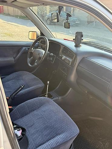 passat variant: Volkswagen Golf: 1993 г., 1.8 л, Бензин, Хэтчбэк — 6