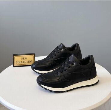 черная обувь: Кожанные кроссовки новые размер 37 Турция натуральная кожа отдам за