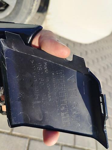 Məhsul: Orijinal Porsche 982 seriyası üçün təkər tağındakı plastik