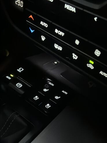 Lexus: Lexus RX: 2017 г., 3.5 л, Автомат, Гибрид, Кроссовер — 14