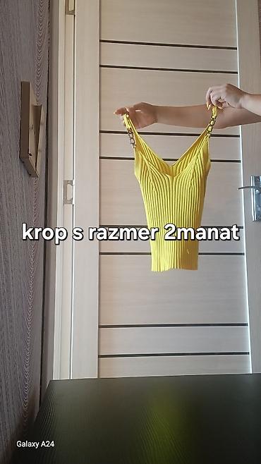 birja madaj: Qadın geyimləri satılır qiymət üzərində qeyd olunub razmer xs s m l — 2