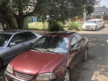 кузов каратыш: Toyota Avensis: 1998 г., 1.8 л, Механика, Бензин, Седан