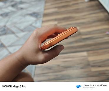 Apple iPhone: IPhone 17 Pro Max, Новый, 256 ГБ, Оранжевый, Защитное стекло, Чехол, Кабель, 100 % — 6