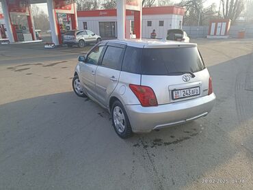 Toyota: Toyota Vitz: 2003 г., 1.5 л, Автомат, Бензин, Седан