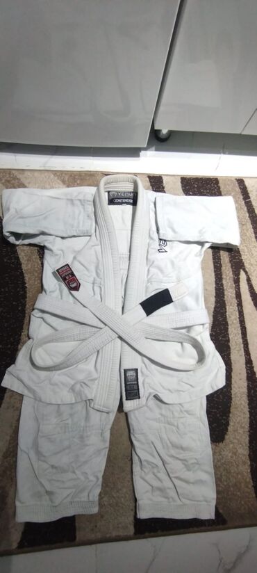 перчатки для спорта: Продаю кимоно VENUM ORIGINAL BRAZILIAN 1000сом могу снизить Размер на