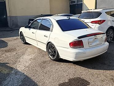 hunday gets: Hyundai Sonata: 2 l | 2003 il Sedan — 3