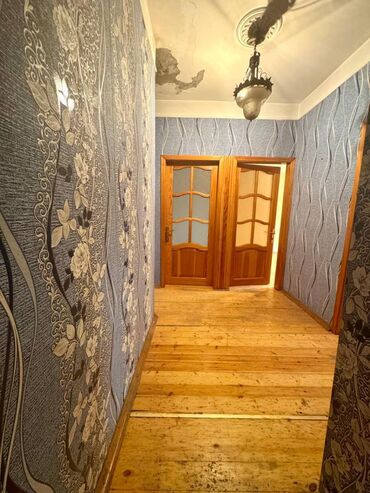 Köhnə tikili: Bakı, Yeni Yasamal, 5 otaqlı, Köhnə tikili, m. İnşaatçılar, 120 kv. m -da lalafo.az — 1 Köhnə tikili: Bakı, Yeni Yasamal, 5 otaqlı, Köhnə tikili, m. İnşaatçılar, 120 kv. m — 1