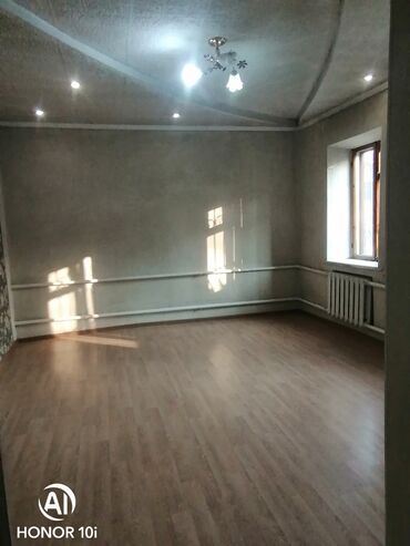 Продажа домов: Дом, 140 м², 4 комнаты, Риэлтор, Старый ремонт — 3