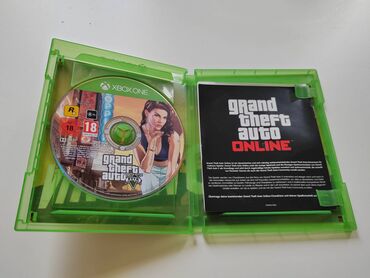 xbox 360 slim novo: GTA 5 - Xbox one igra Prodajem igru za Xbox one, Xbox one S ili