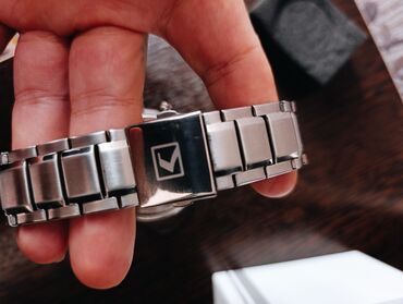 Qol saatları: İşlənmiş, Qol saatı, Curren — 6