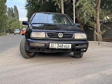 Транспорт: Volkswagen Vento: 1992 г., 1.8 л, Автомат, Бензин, Седан — 3