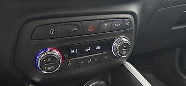kor zona: Chevrolet Cruze: 1.2 l | 2025 il 17998 km Sedan — 3