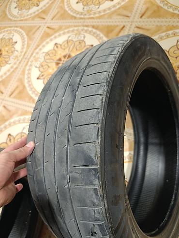 Шины: 235/45R18 cütü 50azn normal vəziyyətdədir eyriliyi yoxdur balansda — 2