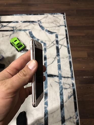 c33 telefon: IPhone 8 Plus, Qızıl rəng (Gold), 64 GB Xüsusiyyətlər: - 5.5 düymlük — 2