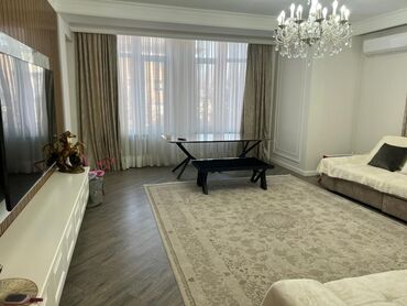 срочно продаётся 1 комнатная квартира в районе ошского рынка по улице кенсуйская: 3 комнаты, Риэлтор, Без подселения, С мебелью полностью