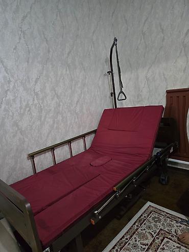 Медицинская мебель: Медицинская кровать б/у Пользовались 2 месяца всего — 6