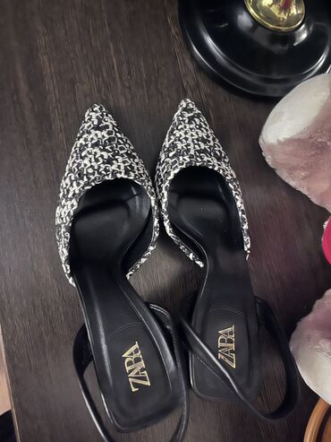 зара обувь: Туфли Zara, 37.5, түсү - Кара