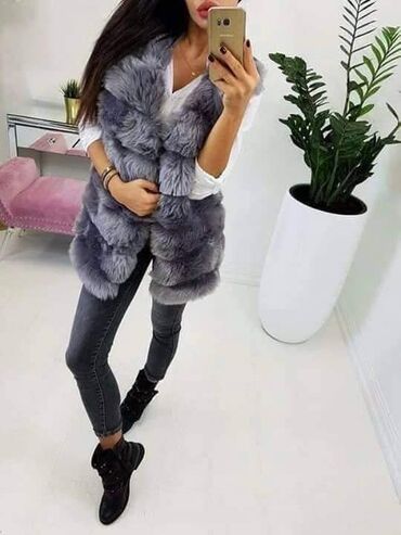 Prsluci: 2900 — 17