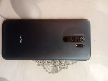 Xiaomi: Xiaomi Redmi 9, 32 GB, rəng - Qara, 
 Qırıq