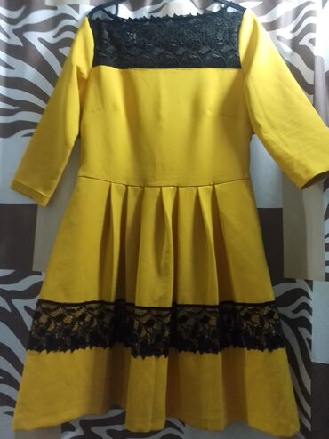 желтое летнее платье: Повседневное платье, Турция, Лето, Короткая модель, Кашемир, M (EU 38)