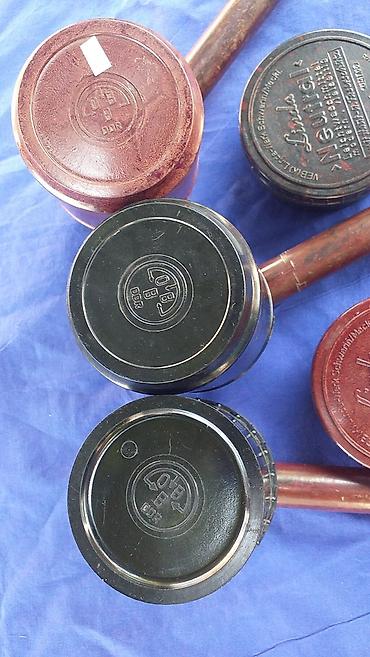 Stari uređaji: Crveni bakelit Crni bakelit Vintage bakelit Pumpa za zaprašivanje — 8