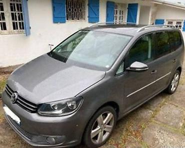 tabla u autu: VOLKSWAGEN TOURAN - KOMPLETAN AUTO U DELOVIMA | garancija na — 1