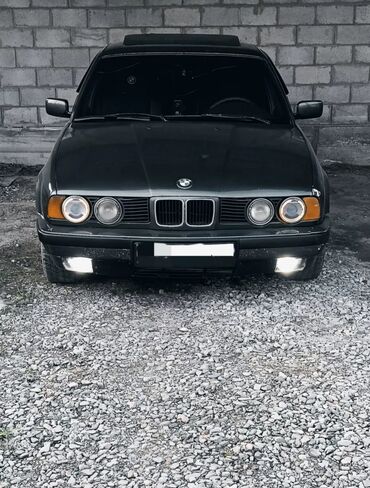 бнв е 34: BMW 520: 1991 г., 2 л, Механика, Бензин, Седан