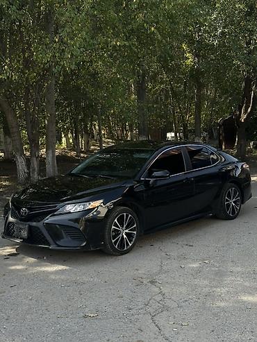 Toyota Camry: 2019 г., 2.5 л, Автомат, Бензин, Седан