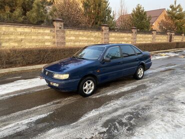 пасса б4: Volkswagen Passat: 1995 г., 1.8 л, Механика, Бензин, Седан