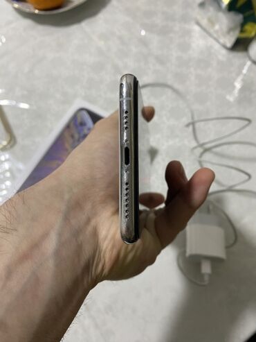 Apple iPhone: IPhone Xs Max, 512 GB, Gümüşü, Face ID — 5