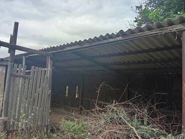 шкафы для одежды фото: Продается сарай, выполненный из древесины и металла. Конструкция имеет