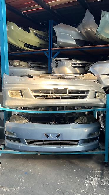 Бампер и комплектующие: Бампер Toyota, Б/у, Оригинал — 1