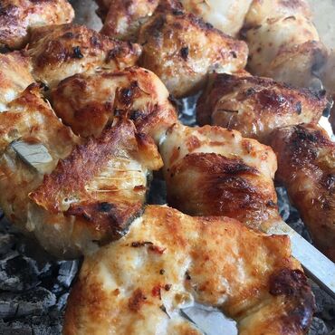 Şirin pambıq aparatları: Mangal və ət yeməkləri – restoran xidmətləri - Od kömüründə