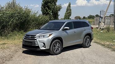 Toyota Highlander: 2017 г., 3.5 л, Вариатор, Гибрид, Кроссовер — 1