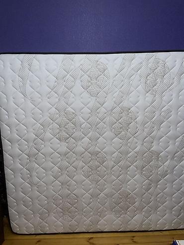 Матрасы: 180x190 20 sm qalınlıq. Yarı sərt ortopedik matras. Az işlənib təzə — 3