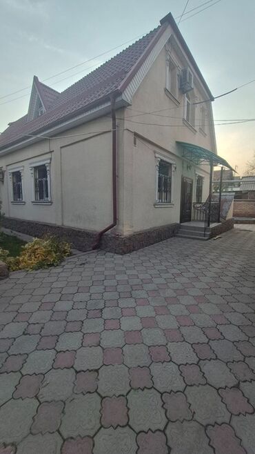 Долгосрочная аренда домов: 175 м², 6 комнат, Бронированные двери — 4