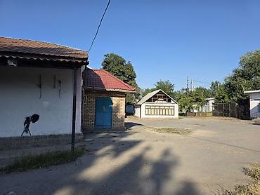комерский помишения: Коммерческая недвижимость: комплекс зданий с территорией - — 8
