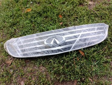 органайзер для авто в багажник: Решетка радиатора Infiniti Оригинал