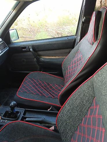volkswagen tiguan 1: Mercedes-Benz 190 (W201) sedan - Kuzov: 4 qapılı sedan, qara rəng hu — 5