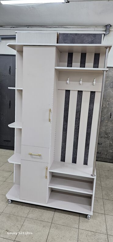 Шкафы-прихожие: Шкаф-прихожая, Новый, С зеркалом, ЛДСП at lalafo.kg — 3 Шкафы-прихожие: Шкаф-прихожая, Новый, С зеркалом, ЛДСП — 3