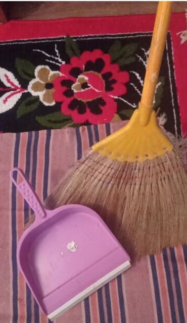Avtobiznes, servis xidmətləri: Salam.Ev,ofis,obyekt,bağ evlərinin təmizlik işine gedirem təmizlik